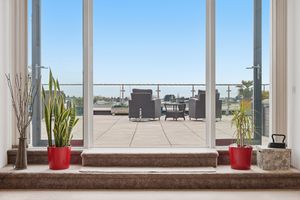 Harbour Square- click for photo gallery